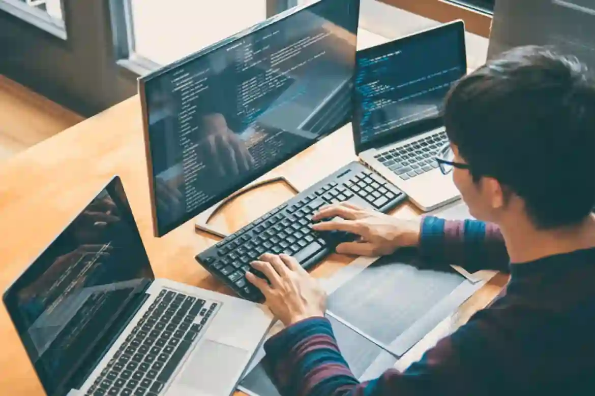 build-your-future-career-in-it-the-inspirational-stories